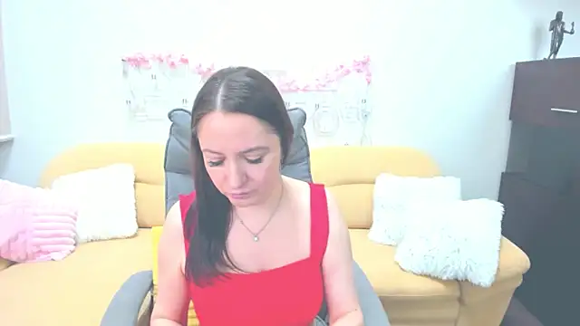 AngellLika online show from 8, 4, 2026