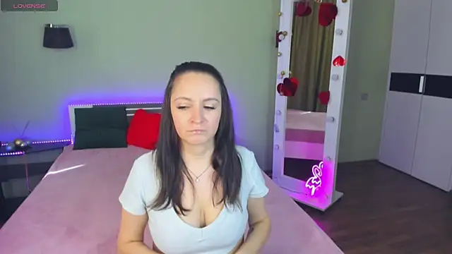 AngellLika online show from 21, 9, 2025