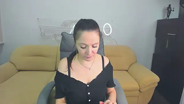 AngellLika online show from 14, 2, 2026