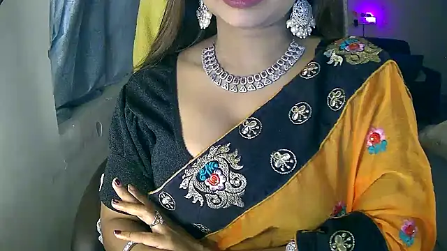 Cute-Tara online show from 16, 10, 2025