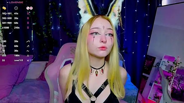 ElswythCovil online show from 17, 9, 2025