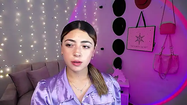 channel blonde a online show from 4, 3, 2025