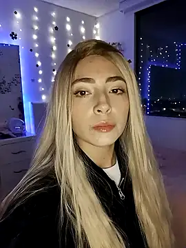 channel blonde a online show from 17, 10, 2025