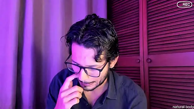 Snapshot of Nicholasrodrii chatting on 7, 10, 2025 Nicholasrodrii online show from 7, 10, 2025