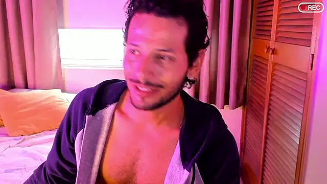 Nicholasrodrii online show from 22, 12, 2025