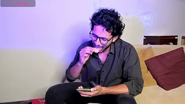 Snapshot of Nicholasrodrii chatting on 8, 2, 2025 Nicholasrodrii online show from 8, 2, 2025