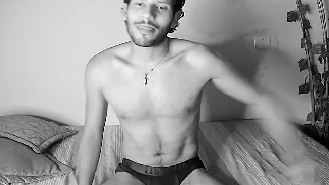 Nicholasrodrii online show from 12, 6, 2026