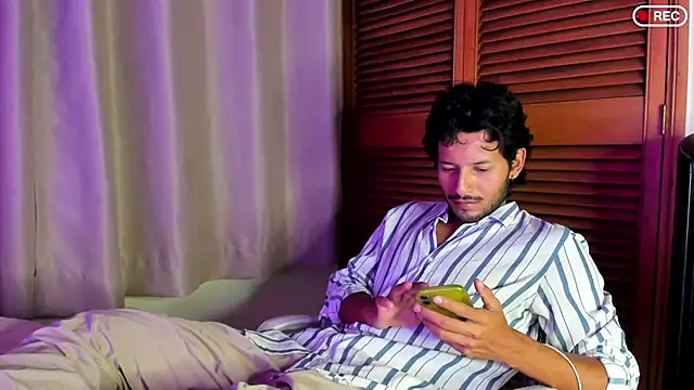 Snapshot of Nicholasrodrii chatting on 24, 9, 2025 Nicholasrodrii online show from 24, 9, 2025