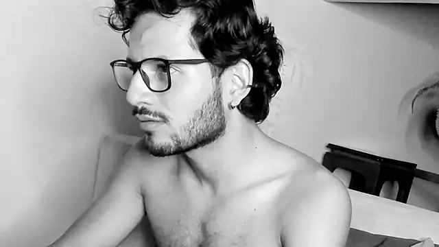 Snapshot of Nicholasrodrii chatting on 22, 2, 2025 Nicholasrodrii online show from 22, 2, 2025