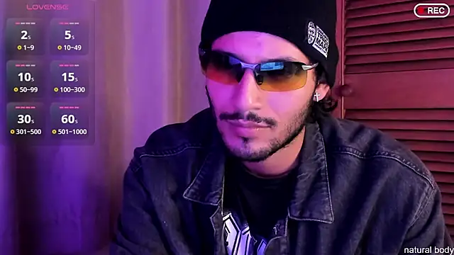 Snapshot of Nicholasrodrii chatting on 25, 10, 2025 Nicholasrodrii online show from 25, 10, 2025