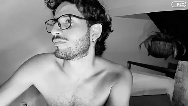 Snapshot of Nicholasrodrii chatting on 21, 3, 2025 Nicholasrodrii online show from 21, 3, 2025