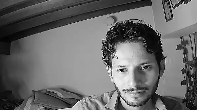 Nicholasrodrii online show from 15, 6, 2026