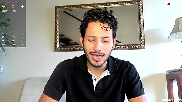 Snapshot of Nicholasrodrii chatting on 28, 11, 2025 Nicholasrodrii online show from 28, 11, 2025