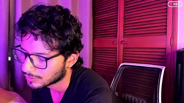 Snapshot of Nicholasrodrii chatting on 5, 10, 2025 Nicholasrodrii online show from 5, 10, 2025