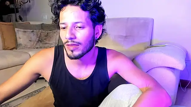 Snapshot of Nicholasrodrii chatting on 2, 2, 2025 Nicholasrodrii online show from 2, 2, 2025