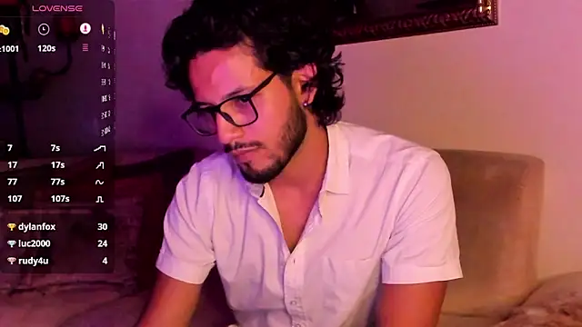 Snapshot of Nicholasrodrii chatting on 28, 1, 2025 Nicholasrodrii online show from 28, 1, 2025