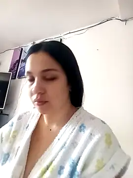 Snapshot of brianaGuzman chatting on 10, 5, 2026 brianaGuzman online show from 10, 5, 2026