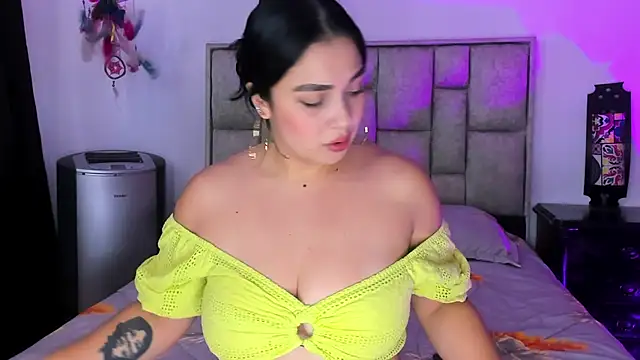 brianaGuzman online show from 14, 7, 2026