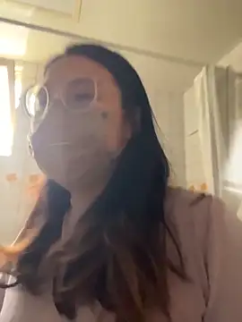 yourbootygirl online show from 11, 4, 2026