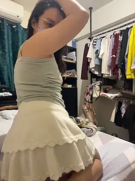 yourbootygirl online show from 2, 4, 2026
