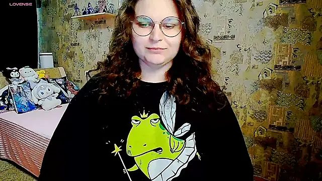 WhisperInTheDarkk online show from 10, 9, 2025