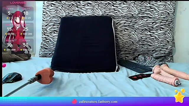 perla mature online show from 21, 11, 2025