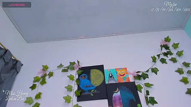 Snapshot of Mxss_Honey chatting on 21, 12, 2025 Mxss Honey online show from 21, 12, 2025