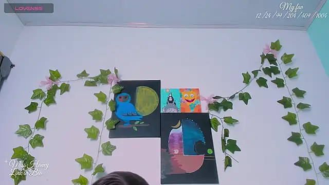 Mxss Honey online show from 14, 9, 2025