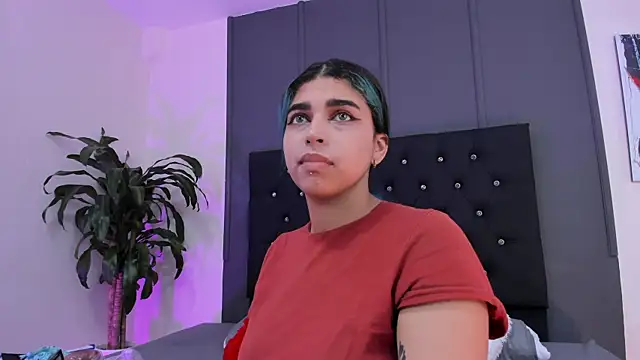 lyra-rain online show from 16, 2, 2025