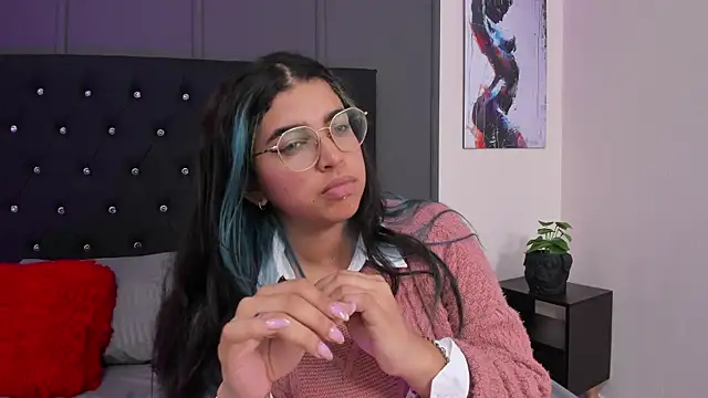 lyra-rain online show from 6, 3, 2025