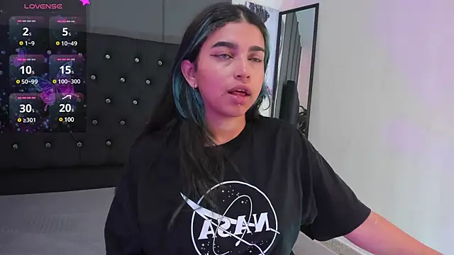 lyra-rain online show from 2, 3, 2025