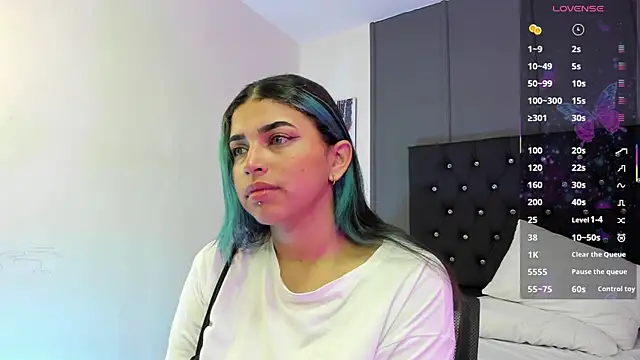 lyra-rain online show from 8, 3, 2025