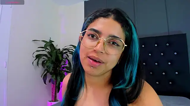 lyra-rain online show from 1, 3, 2025