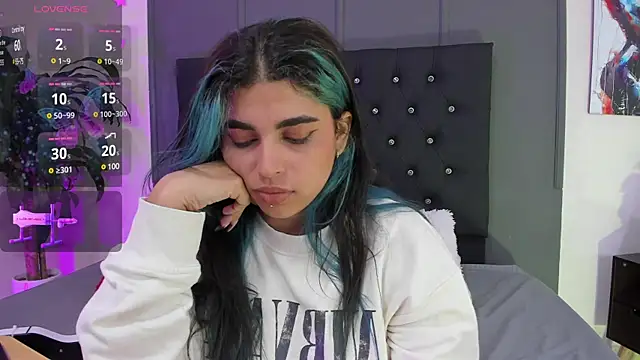 lyra-rain online show from 13, 2, 2025