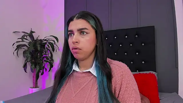 lyra-rain online show from 6, 3, 2025