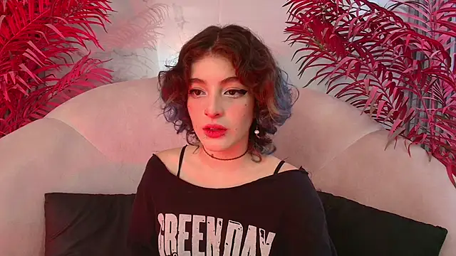 EvaHalsey online show from 19, 11, 2025