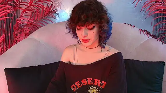 EvaHalsey online show from 4, 11, 2025