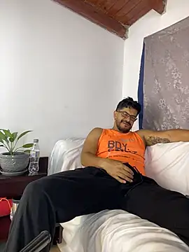 AndresSmith   online show from 20, 6, 2026