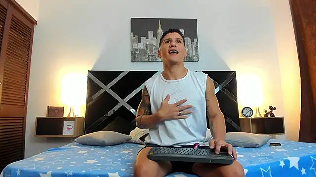 nakedfoam1 online show from 14, 4, 2026