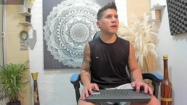 nakedfoam1 online show from 19, 1, 2026