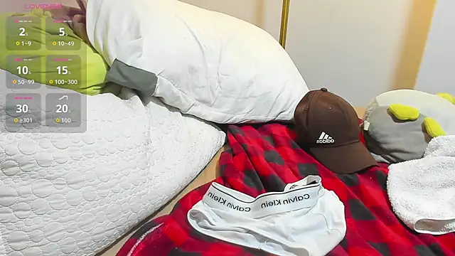 nakedfoam1 online show from 11, 4, 2026