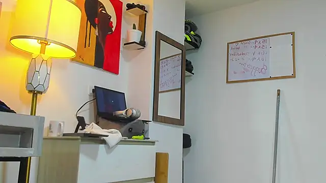 nakedfoam1 online show from 21, 4, 2026