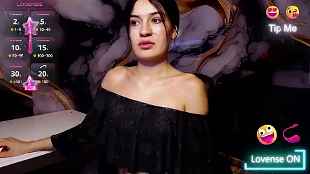 Snapshot of shantall24 chatting on 4, 2, 2025 shantall24 online show from 4, 2, 2025