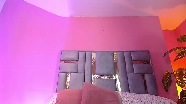 Bianca ks online show from 8, 3, 2025