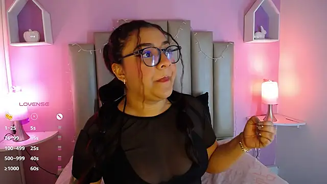 MeghanBurn online show from 22, 3, 2025