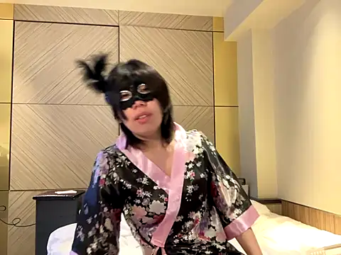 r xyz01 online show from 13, 11, 2025