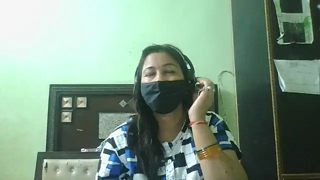 couplesuni online show from 9, 5, 2026