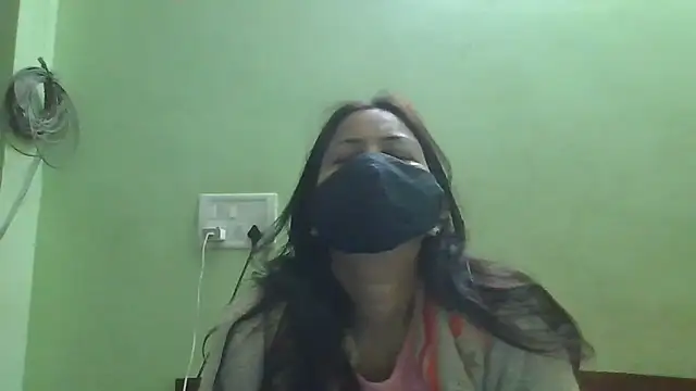 couplesuni online show from 5, 2, 2026