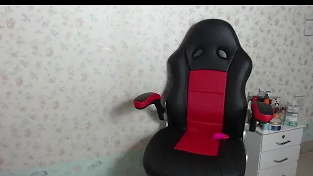 kayla k18 online show from 29, 9, 2025