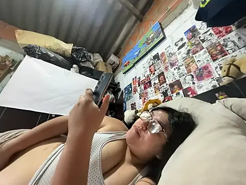 dafne19  online show from 13, 7, 2026